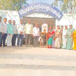 विद्याभवन हायस्कूल कळंब येथे शिक्षण महर्षी कै.ज्ञानदेव मोहेकर गुरुजींना अभिवादन