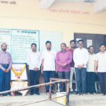 ज्ञान प्रसार माध्यमिक विद्यालयात शिक्षण महर्षी ज्ञानदेव मोहेकर गुरुजींना अभिवादन