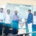 वाढदिवसानिमित्त ज्ञानदानाचा उपक्रम;जनार्दन भामरे यांच्या कडून ‘भारताचे संविधान’ ग्रंथाची भेट