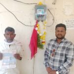 “स्मार्ट मीटरची गुढी” उभारून महावितरणविरोधात संतापाचा स्फोट;४५०० ग्राहक अंधारात!